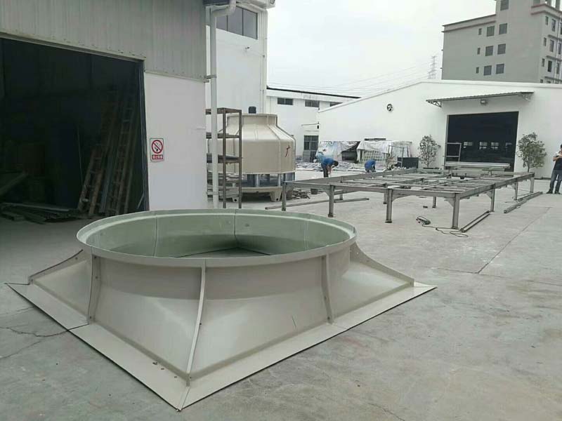 冷卻塔生產(chǎn)現(xiàn)場展示