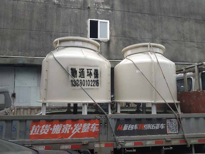 綿陽(yáng)40T冷卻塔兩臺(tái)直送