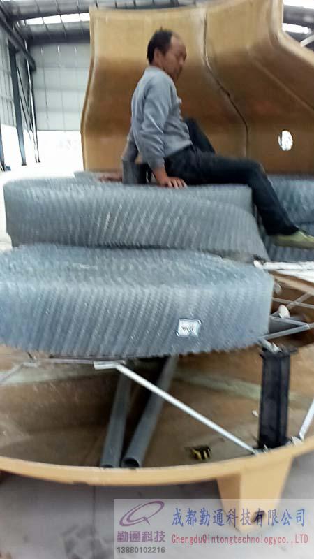 圓形逆流式冷卻塔安裝現(xiàn)場(chǎng)