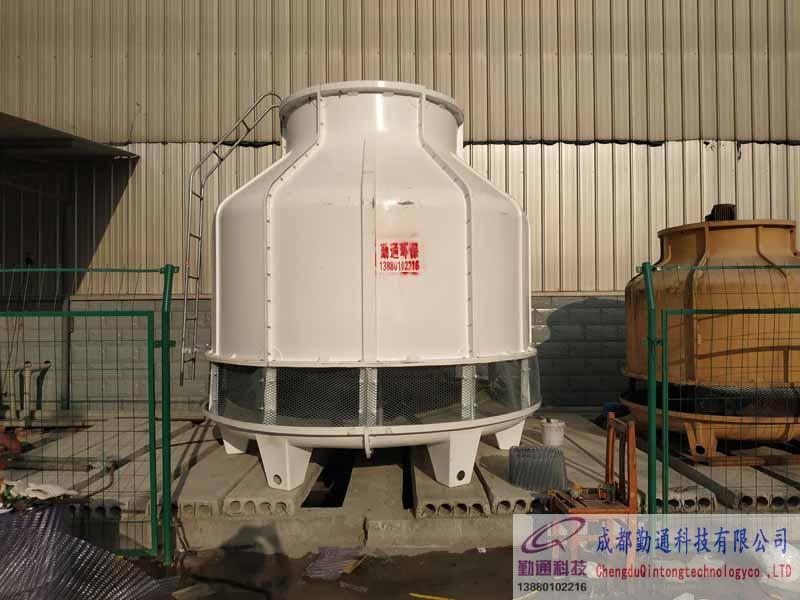 內(nèi)江隆昌GL-150T冷卻塔安裝現(xiàn)場，50T,60T冷卻塔填料更換